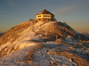 MATRASHAUS (2941 m)