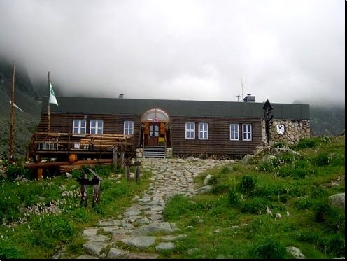 Hossz�-tavi mened�kh�z (1960 m).