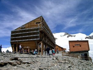 Rif. Quintino Sella 3585 m